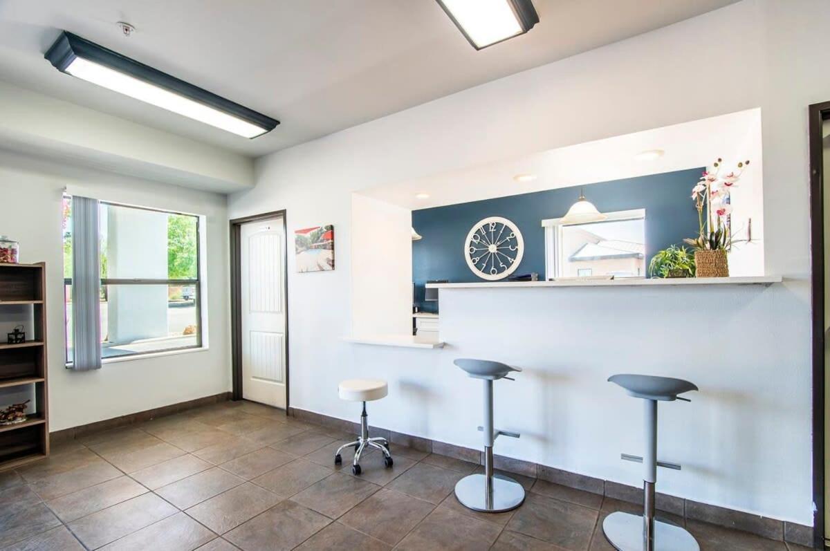 Sierra Vista Studio Apartment With Full Kitchen And King Bed Exterior foto